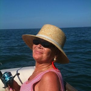Meet your Posher, Debra