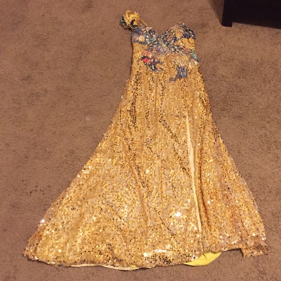 Prom dress - Picture 2 of 2
