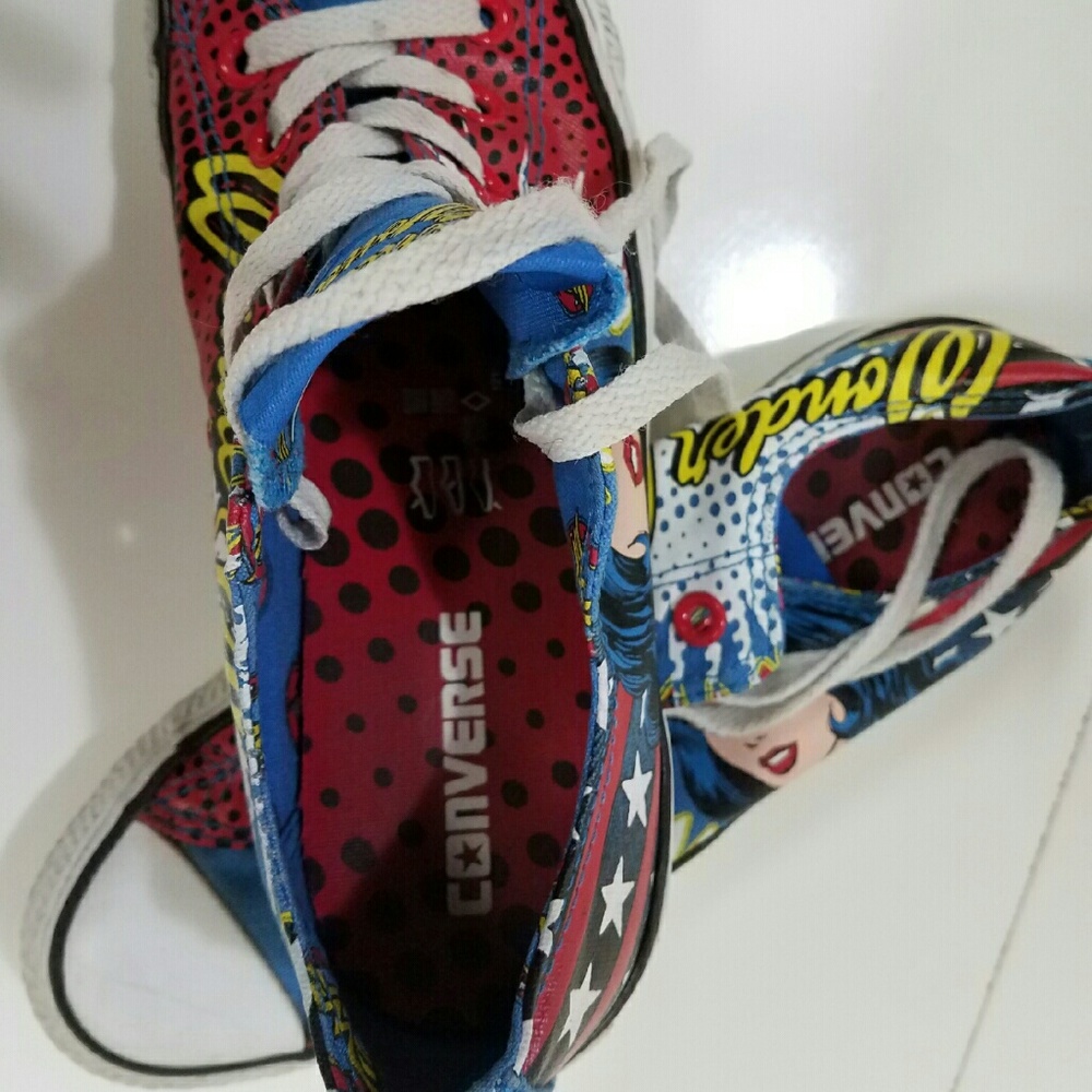 Converse Wonder Woman hand painter shoes
