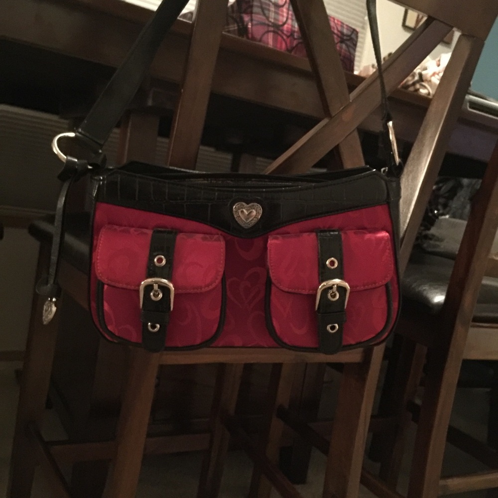 Red heart Purse/ Resembles a Brighton-Very pretty!