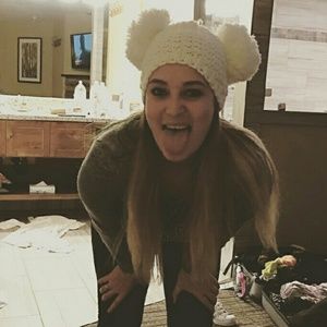 Meet your Posher, Abigail