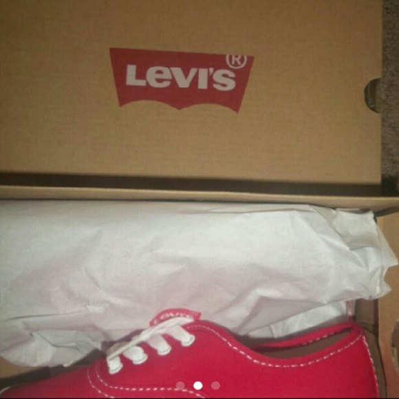 🚫SOLD🚫Red Levi's size 1 - Picture 2 of 2