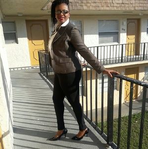 Meet your Posher, Anicia