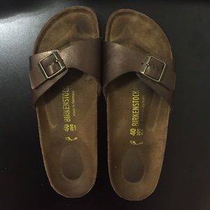 Birkenstocks brown metallic single strap