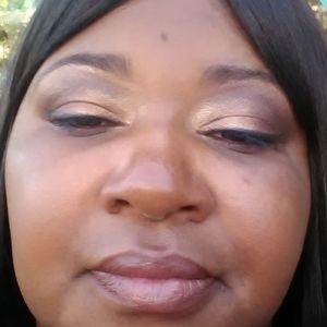 Meet your Posher, Annie