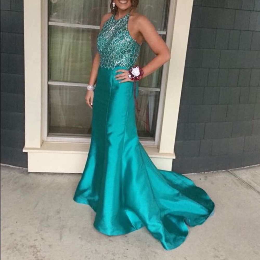 Prom Dress - Picture 4 of 4