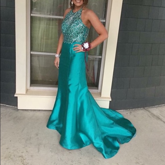 Prom Dress - Picture 4 of 4