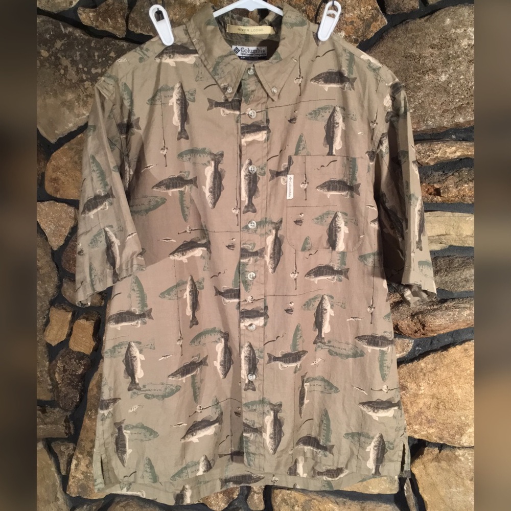 COLUMBIA RIVER LODGE BASS FISH BUTTON SHIRT NWOT