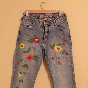 Embroidered Vintage Parasuco Jeans