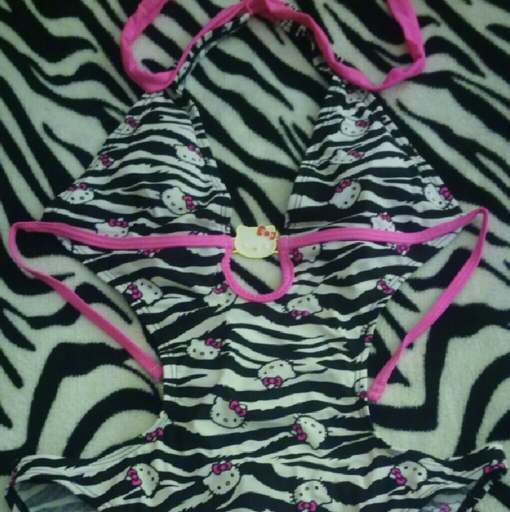 Hello Kitty Zebra Print Mockini