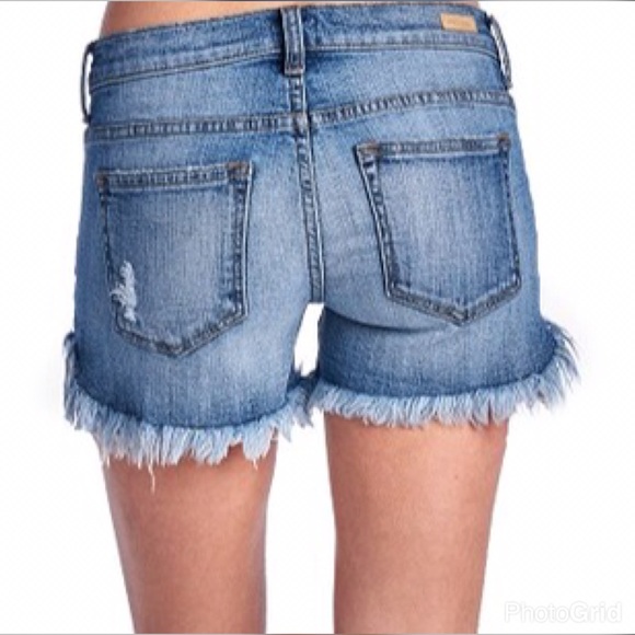 LAST PAIR Destroyed crochet detail denim shorts! - Picture 4 of 4