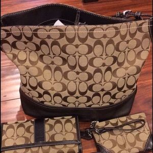 Coach handbag with accessories