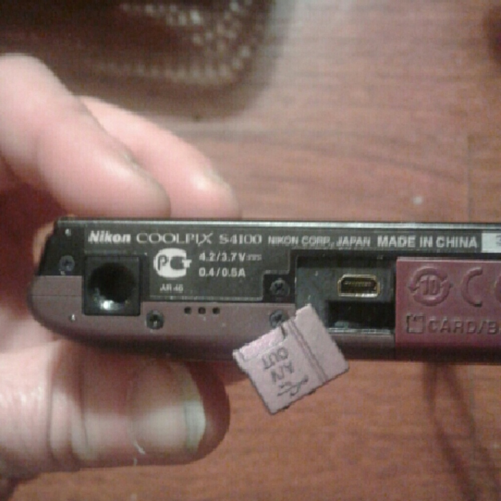 NIKON S4100 COOL PIX CAMERA