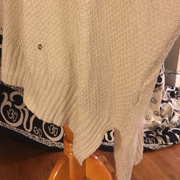 LF beige sweater - Picture 2 of 3
