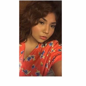 Meet your Posher, Vanessa