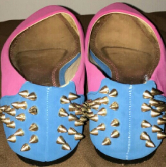 GC spiked flats 8.5 - Picture 4 of 4