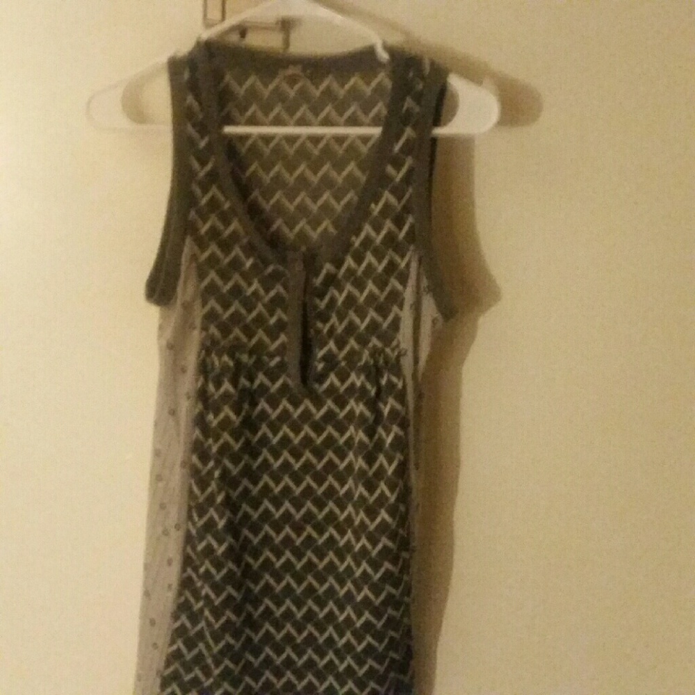 4 shirts all in excellent condition