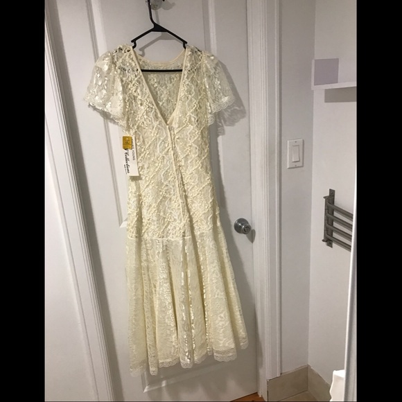 Vintage Wedding Dress - Picture 3 of 3