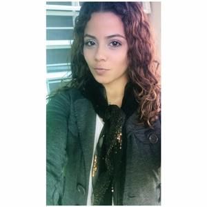 Meet your Posher, Liza