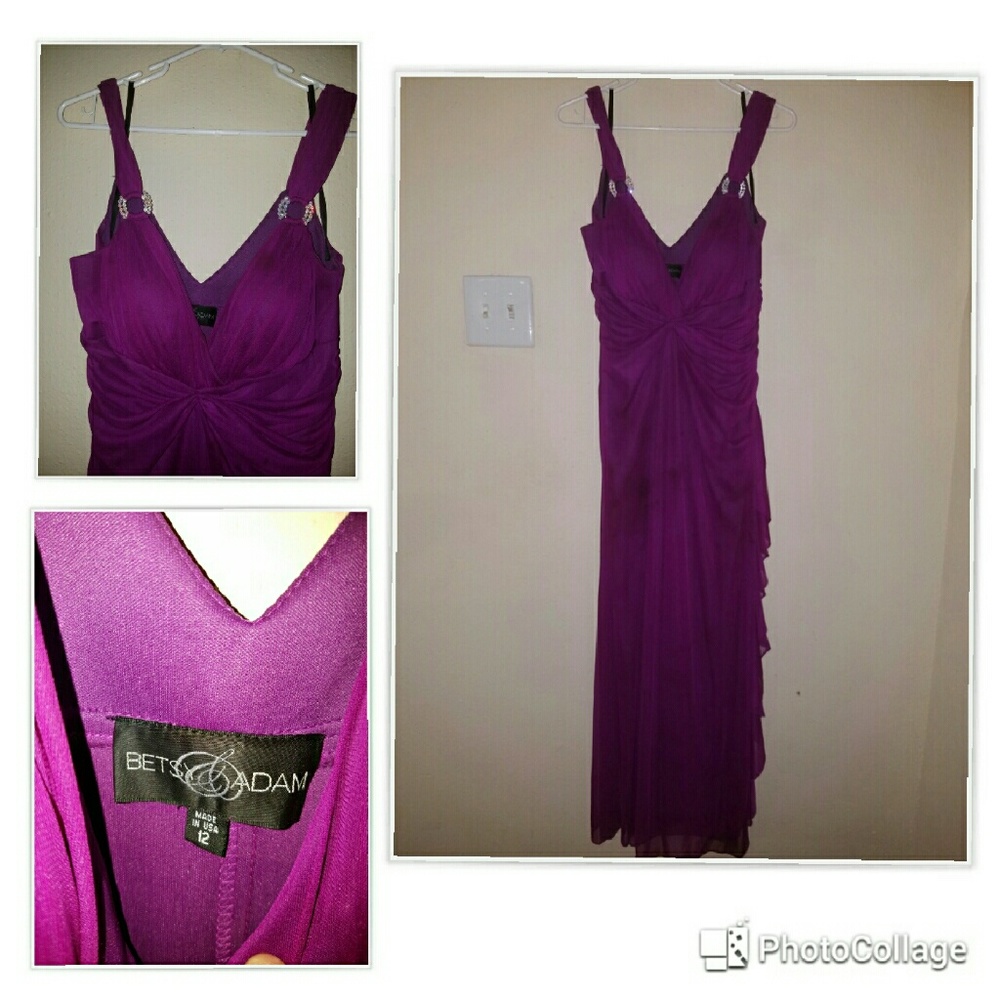 Reduced Betsy & Adam 12 Gown, bling on shoulders
