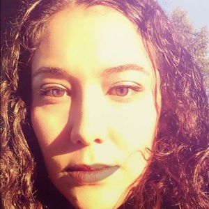 Meet your Posher, Vanessa