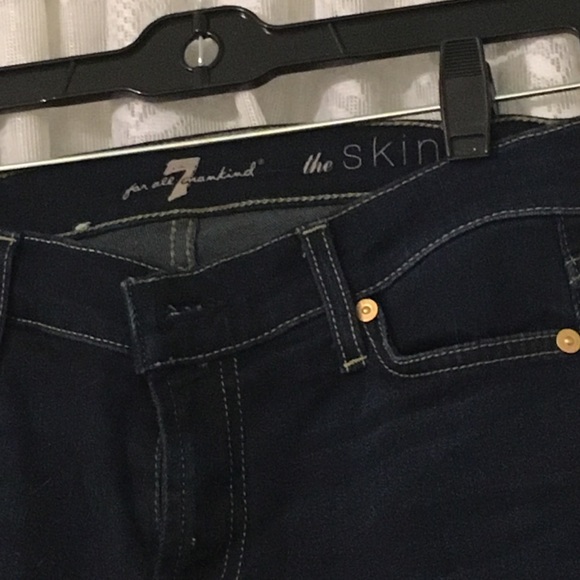 7 for All Mankind skinny jeans - Picture 2 of 3