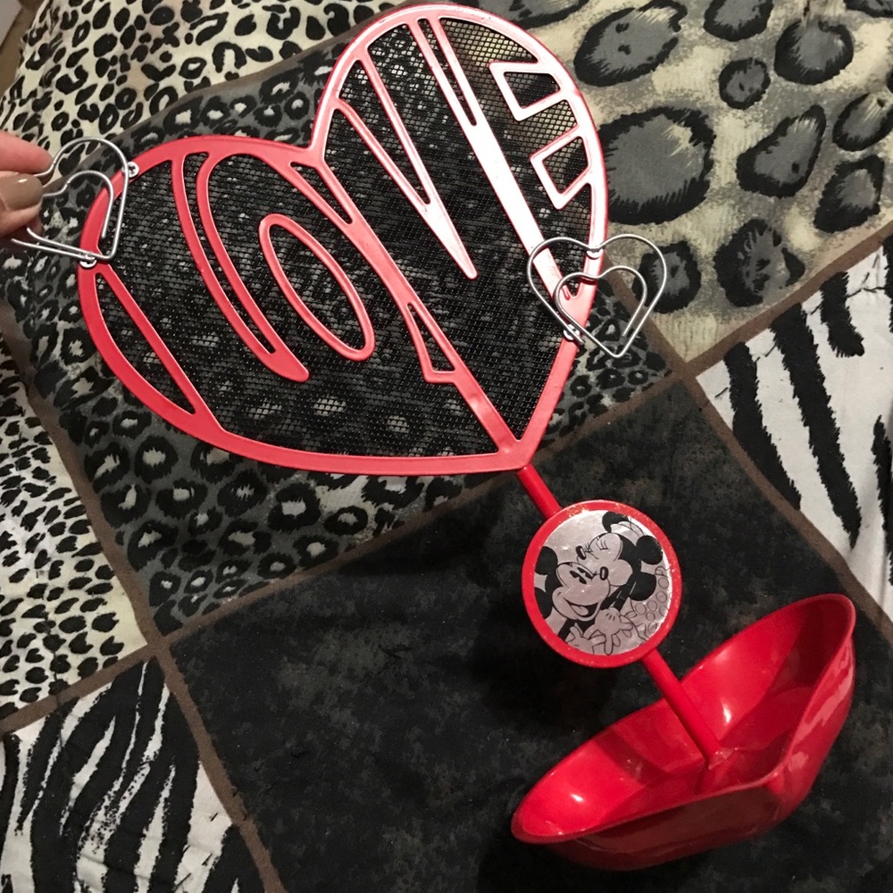 Minnie and mickey love earrings/ring holder (used)