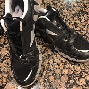 Reebok Zig tech, worn once, size 14, black