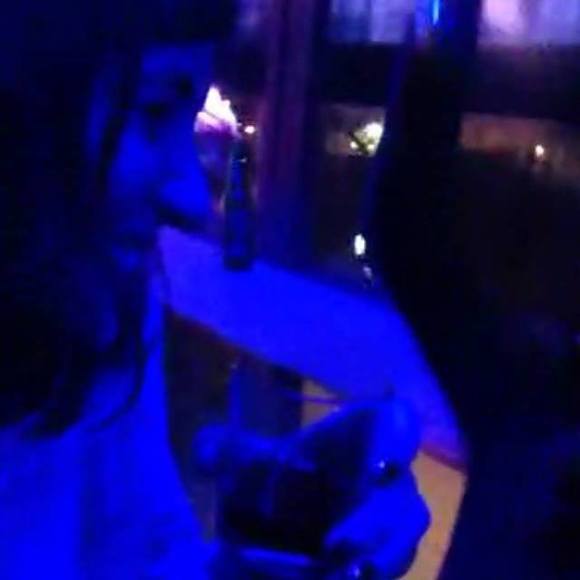 Meet your Posher, Una - Picture 1 of 1