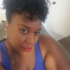 Meet your Posher, Larrinesha