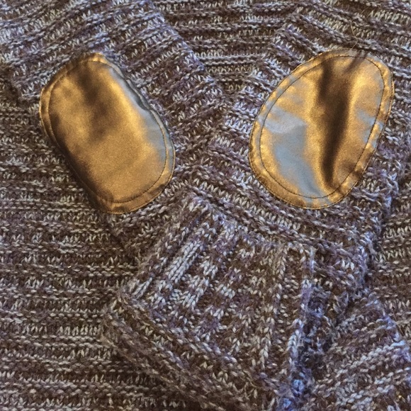 Victoria's Secret cozy blue sweater - Picture 2 of 4