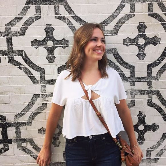 Meet your Posher, Kelsey - Picture 1 of 1