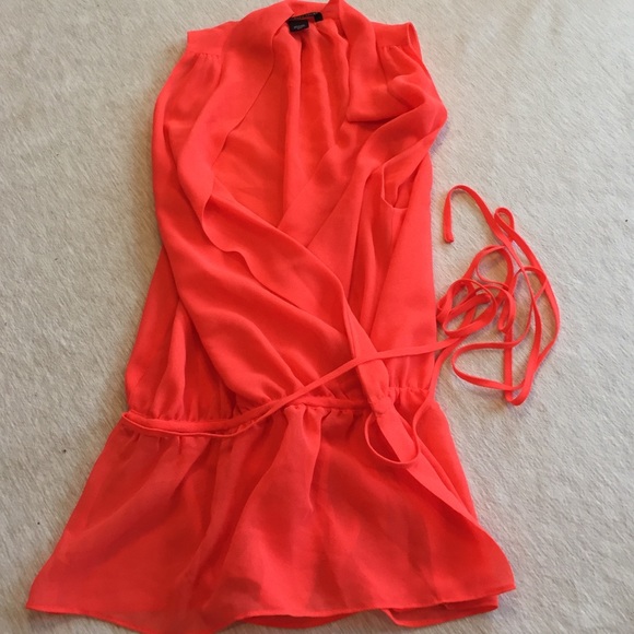 Victoria's Secret Tops - Victoria's Secret wrap top