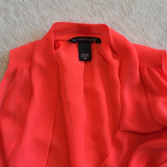 Victoria's Secret wrap top - Picture 2 of 4