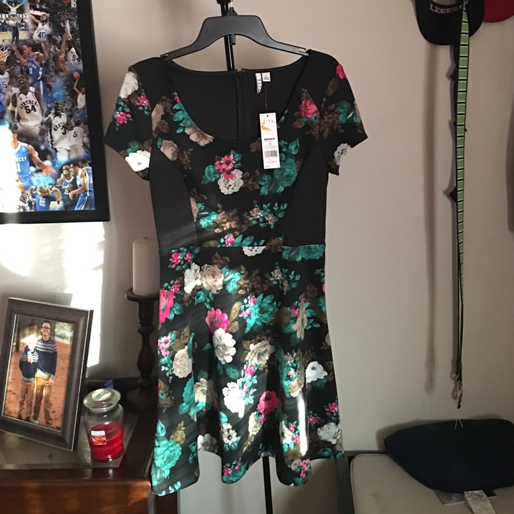 Elle dress