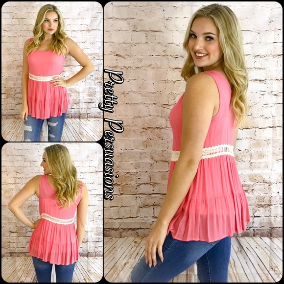 CLEARANCE‼️ Crochet Trim Trapeze Flowy Tank Top - Picture 2 of 3