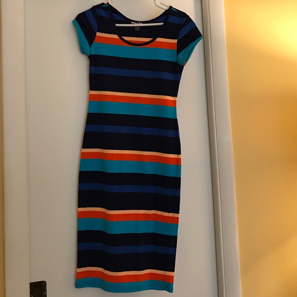 EUC fitted midi dress