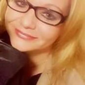 Meet your Posher, Tonya