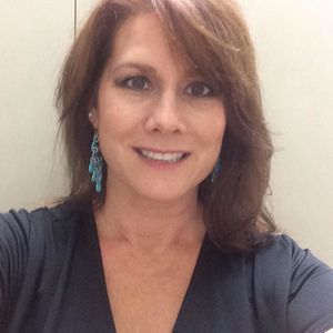 Meet your Posher, Stacy