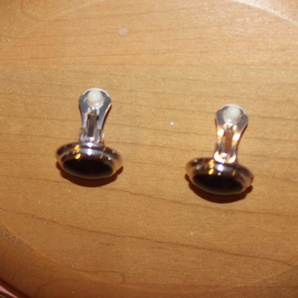 Vintage clip on :) - Picture 2 of 3