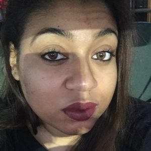 Meet your Posher, Lalena