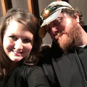 Meet your Posher, Leslie