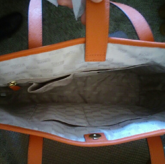Michael Kors jetsetter Tote in Burnt orange - Picture 3 of 3