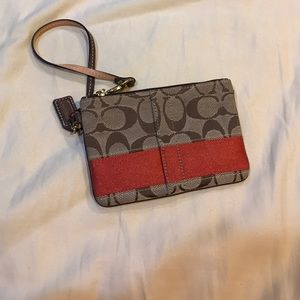 ⚡️⚡️flash sale..Coach wristlet