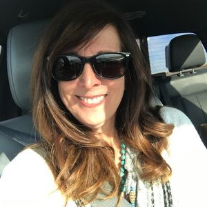 Meet your Posher, Stacy
