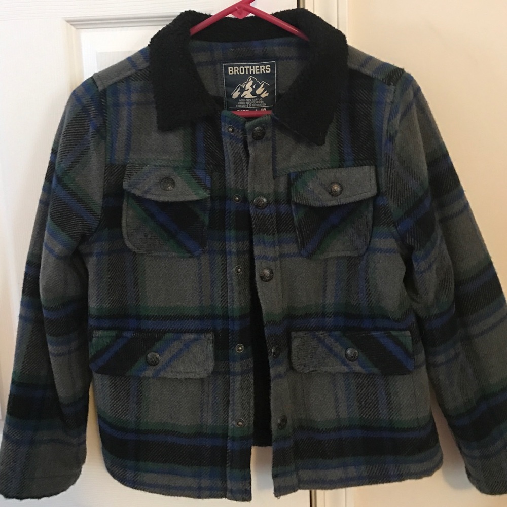 Boys plaid coat!!
