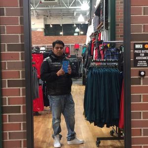 Meet your Posher, Damian