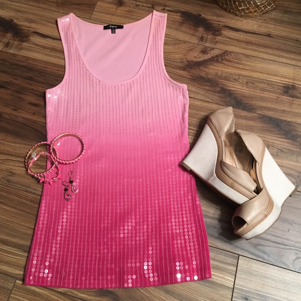 Sequined ombre top.