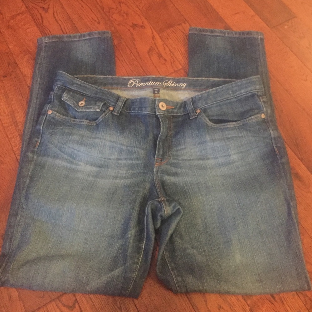 GAP skinny jeans
