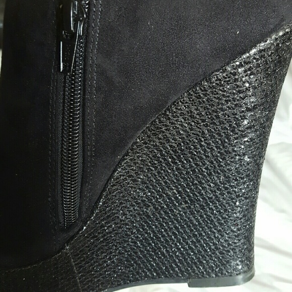 Wedgie - Picture 2 of 3